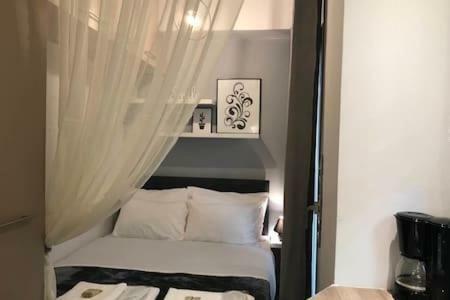 Cozy Studio 50M From Sea Афіни Екстер'єр фото